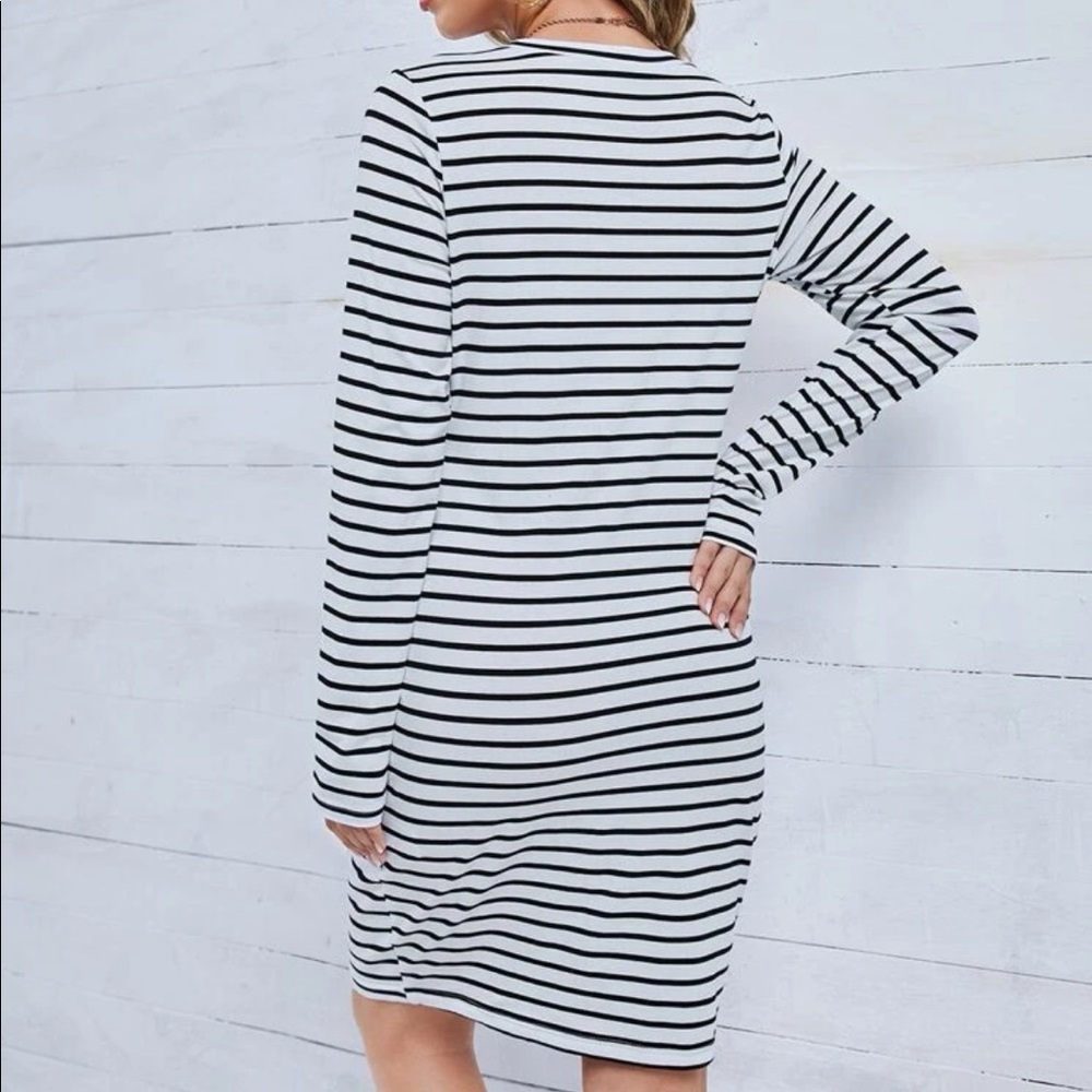 Maternity Dress - Picture 3 of 7